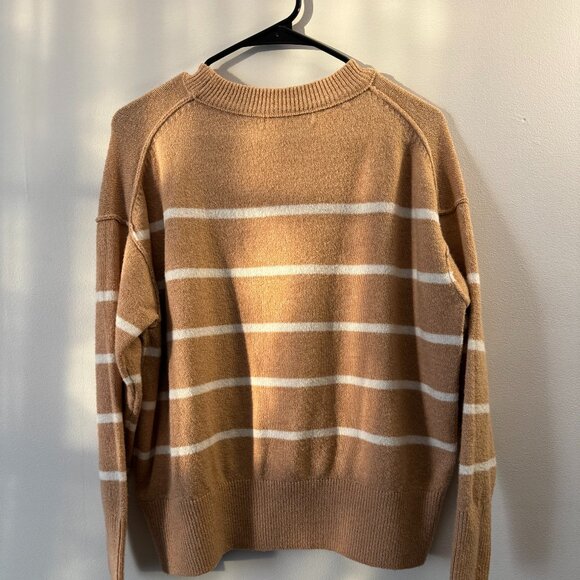 Pullover Colorblock Knit Sweater - Picture 2 of 3